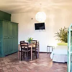 Rocca Fiorita ゲストハウス 4*