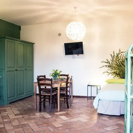 Rocca Fiorita Guest house *