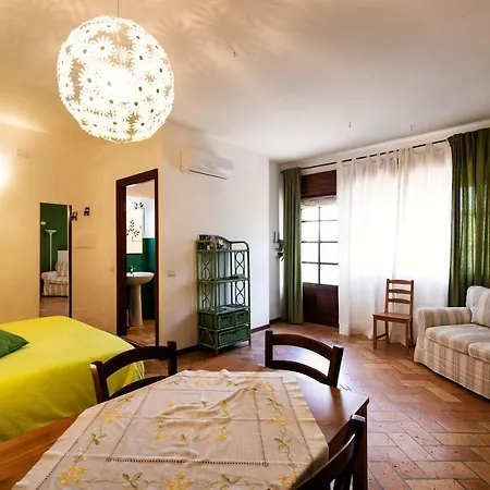 Gæstehus Rocca Fiorita 4*